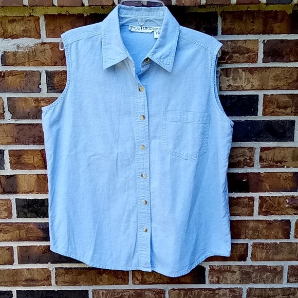 Passport Tops - Passports Sleeveless Button down Top